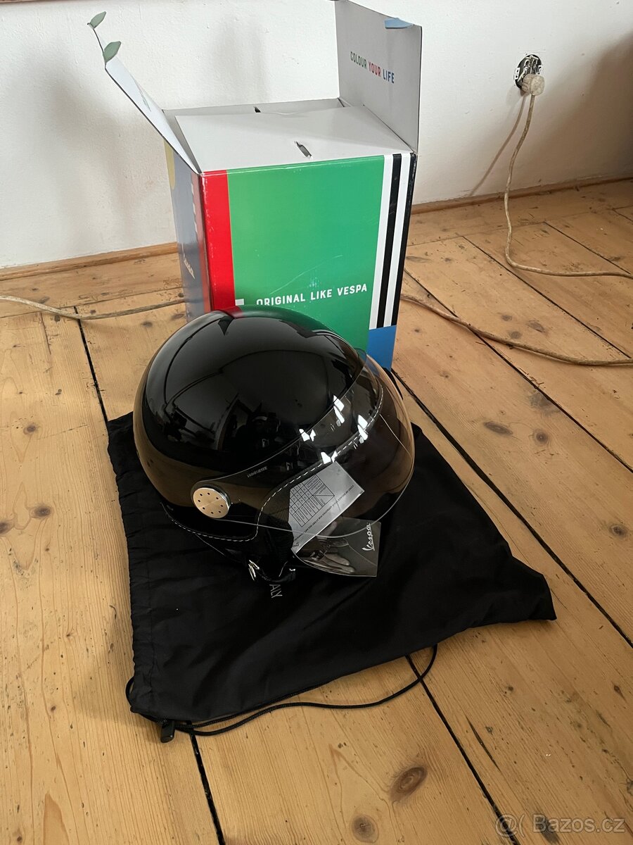 Přilba Vespa Visor 3.0