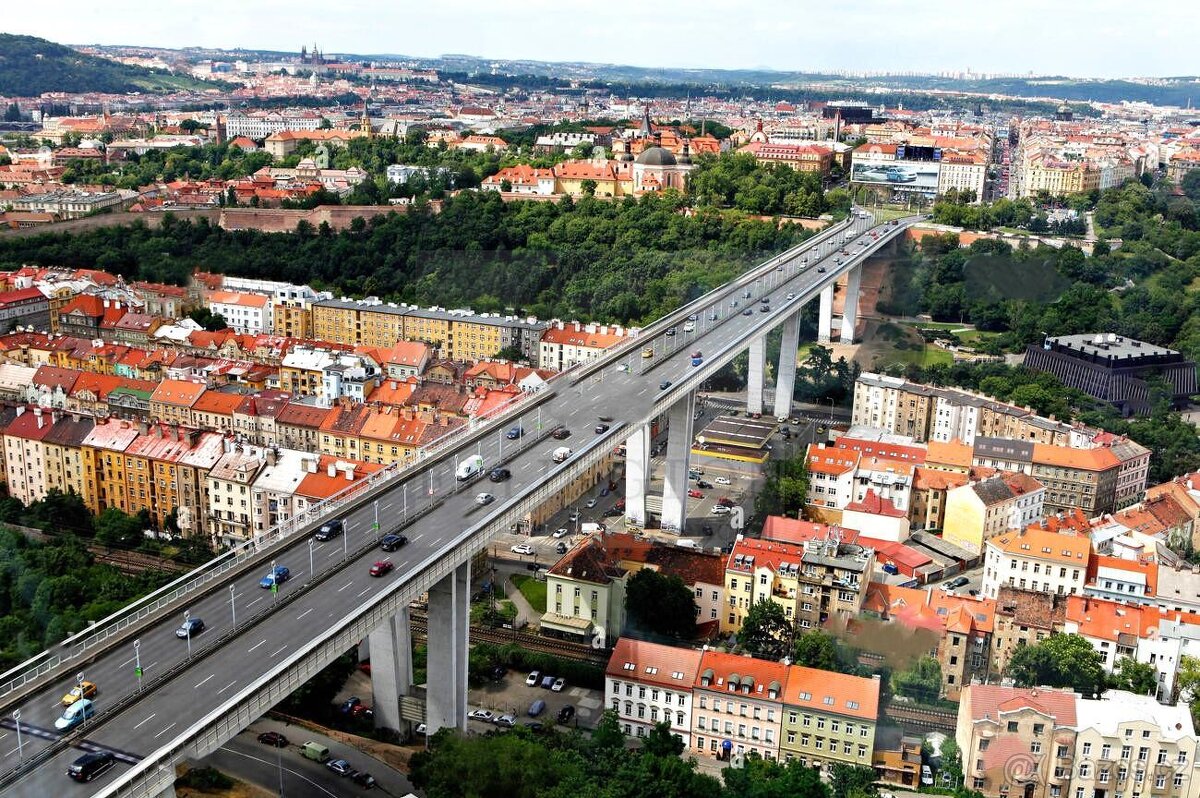 Komerční dům 396m2, Praha 2