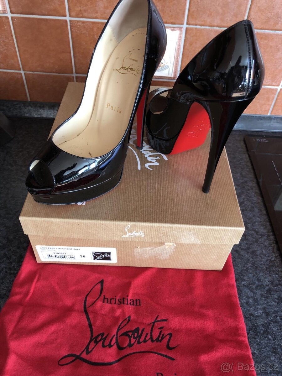 CHRISTIAN LOUBOUTIN
