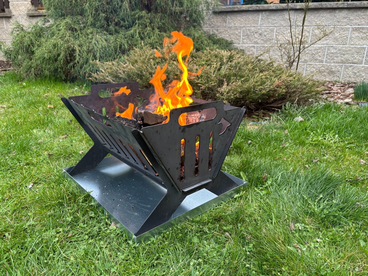 Přenosné ohniště, grilovací pláty,