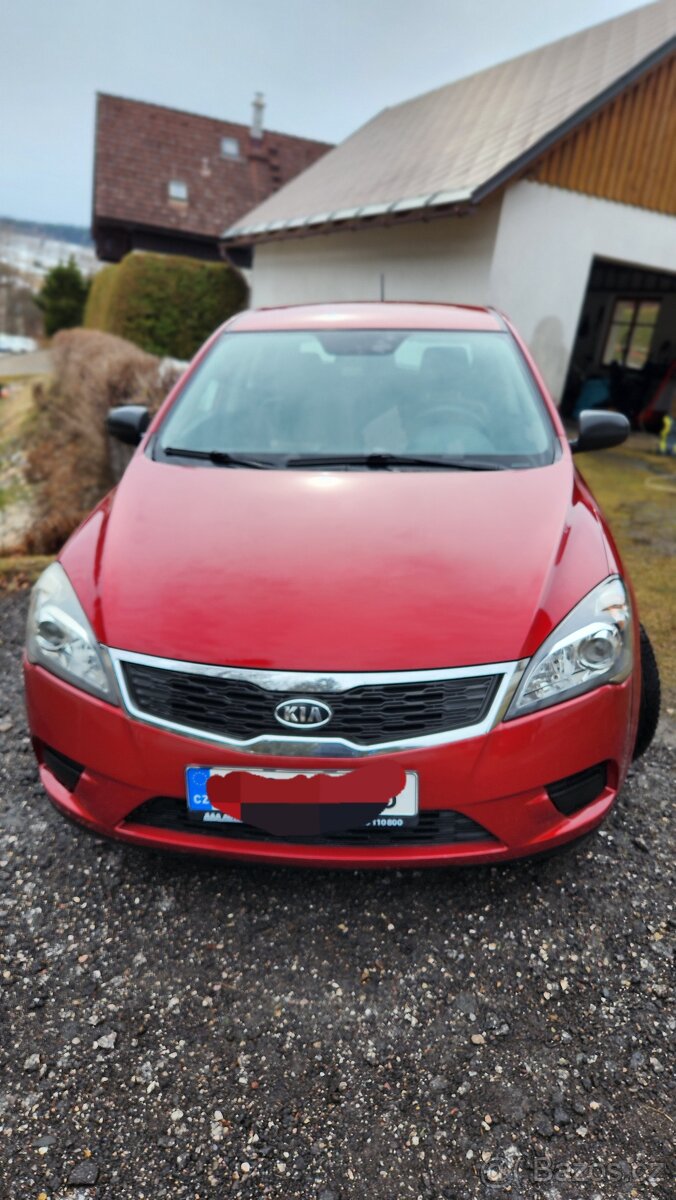 Kia ceed 2010.Tažné.Najeto 105 000 km.