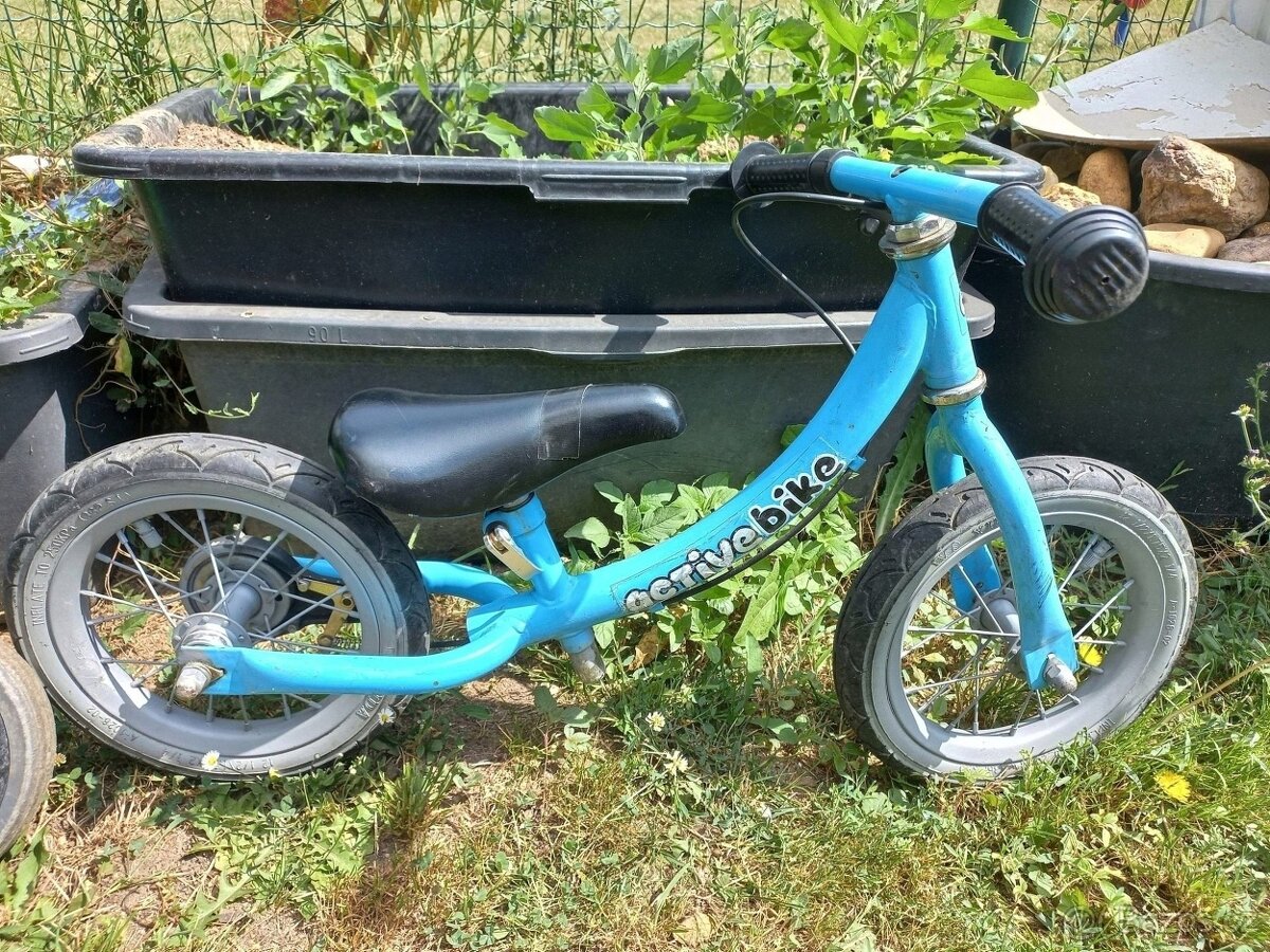 Dětská odrážedla, pomocná kolečka