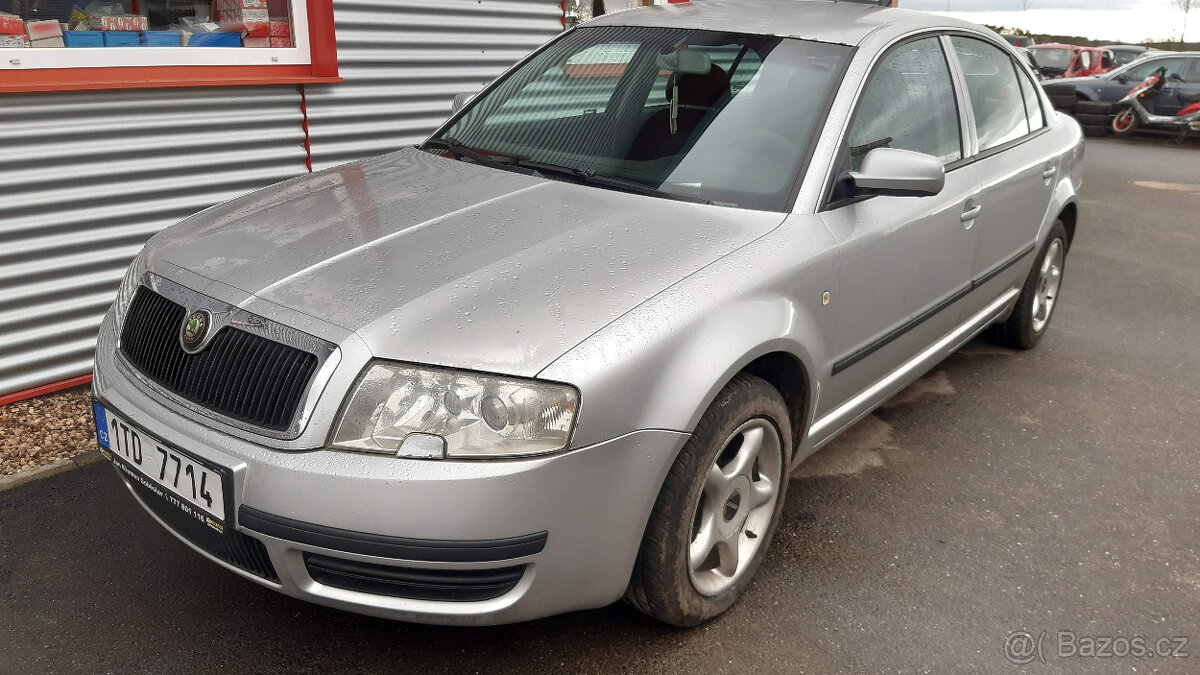 Skoda Superb 2002 1,8T 110kW AWT XENONy, JEZDI-DILY