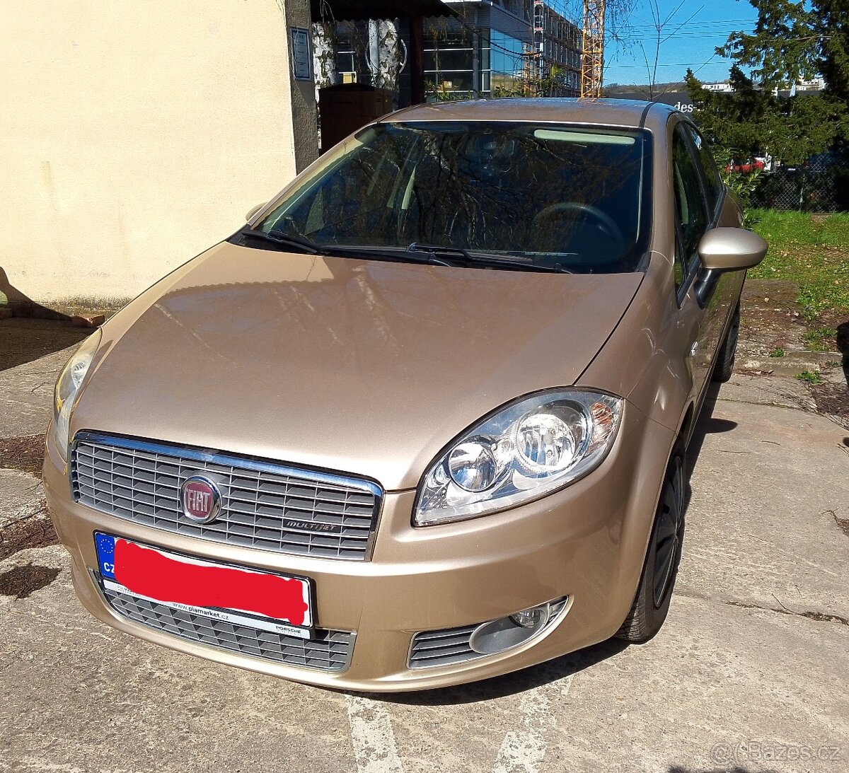 Fiat Linea (Grande Punto s kufrem),Rok 2010 ,117 000 km