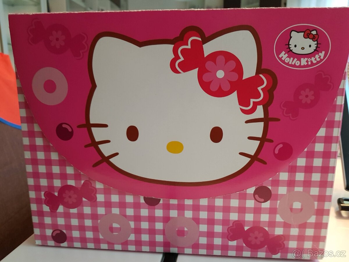 Dětské puzzle Hello Kitty, 4 v 1 (2x25 dílků + 2x36 dílků)