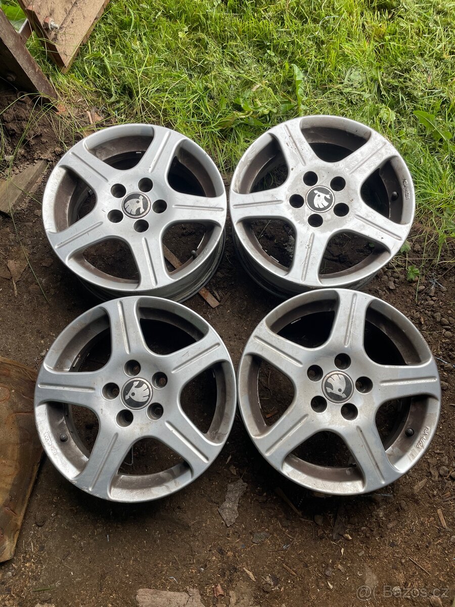 Prodám alu kola r14 Škoda