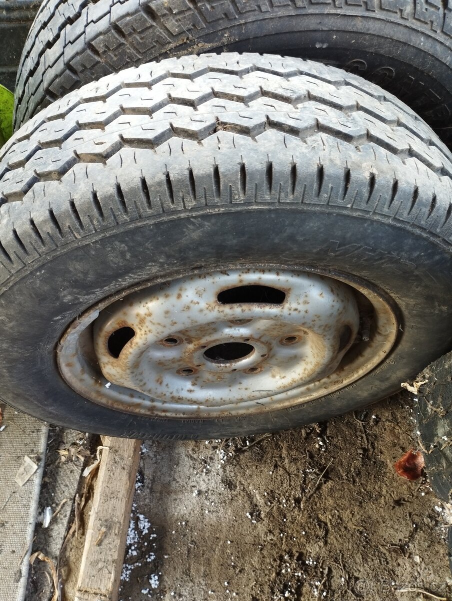 195/70/15c Ford Transit