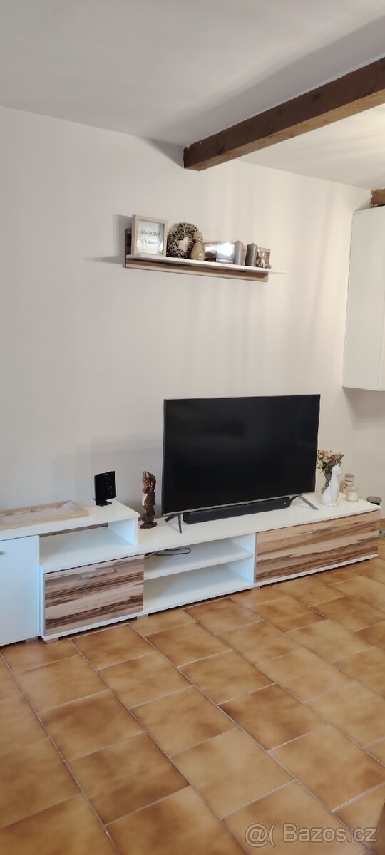 Obývací stěna