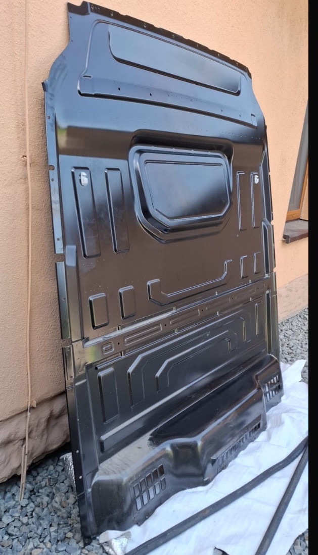 Zadní stěna kabiny/přepážka-VW Crafter 2017