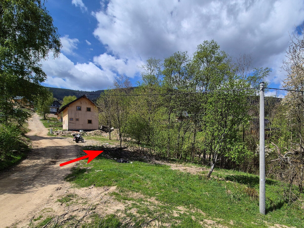 Prodej stavebního pozemku ve Stříbrnicích