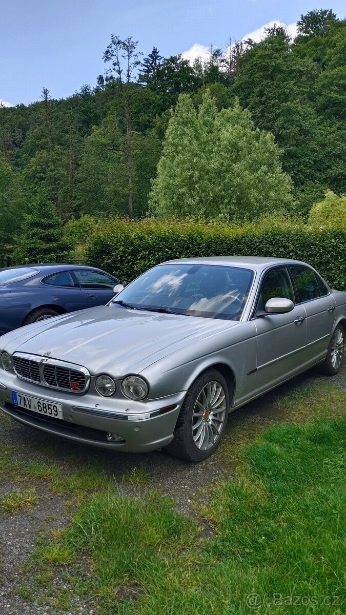Jaguar XJ 350