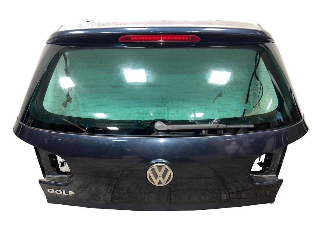 Páté dveře modrá satin metalíza LC5F VW Golf 6 hatchback 10