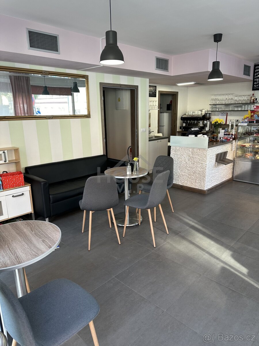 Pronájem obchodní prostory, 62 m2 - Praha - Smíchov