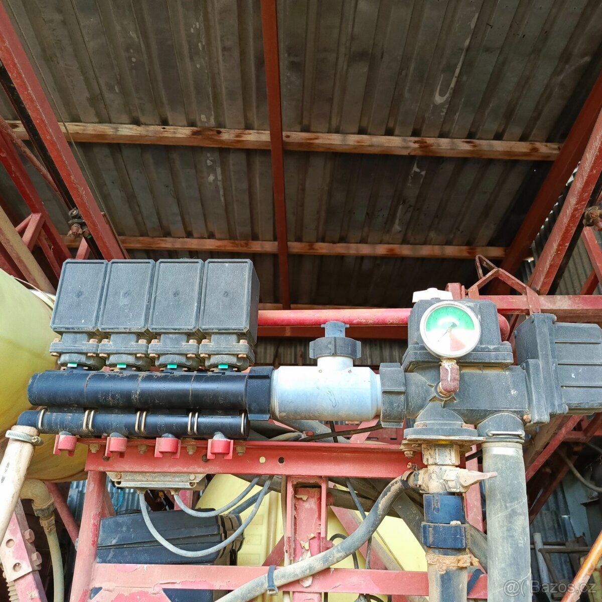 Koupím motorky ventilů na postřikovač Hardi