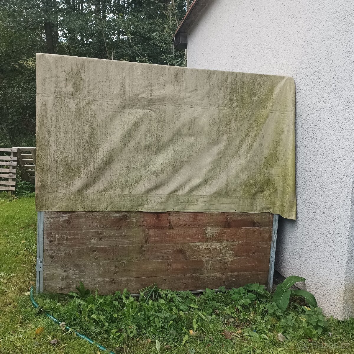Voliéra pro psa , psí bouda