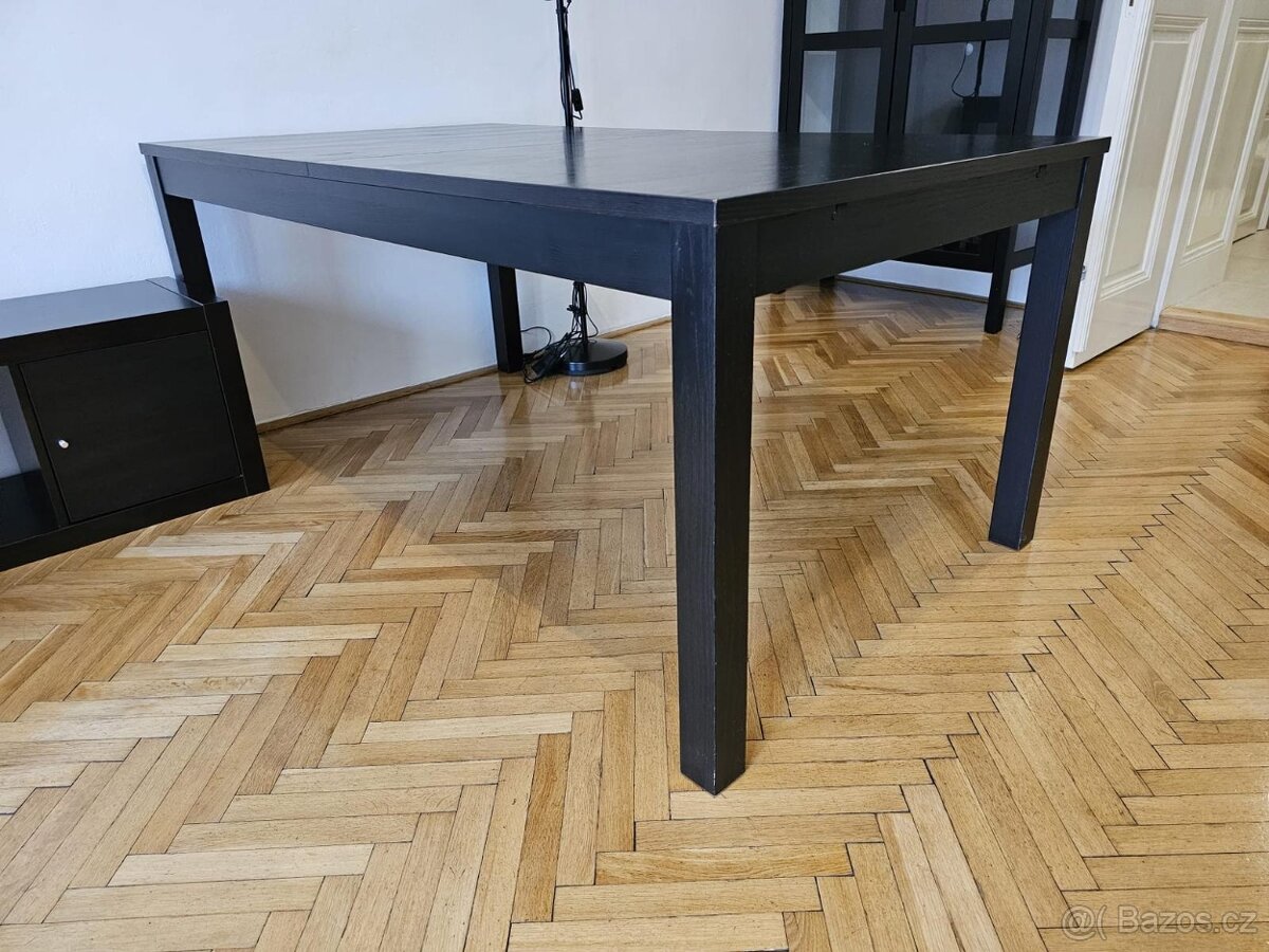 JÍDELNÍ STŮL ROZKLÁDACÍ IKEA