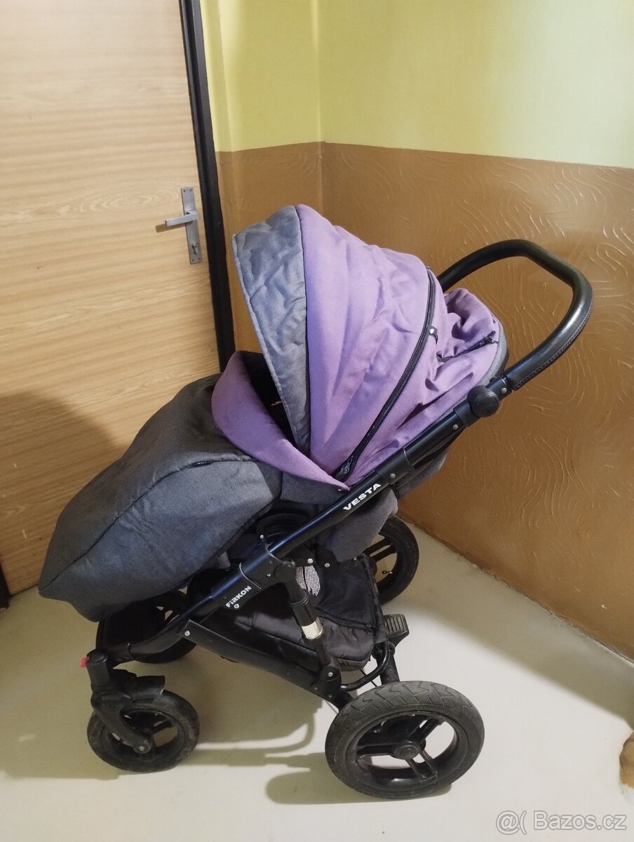 Kočárek trojkombinace