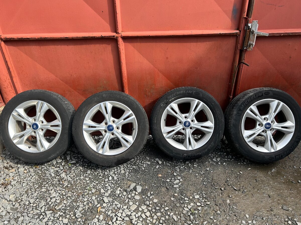 Prodám alu kola 5x108 r16