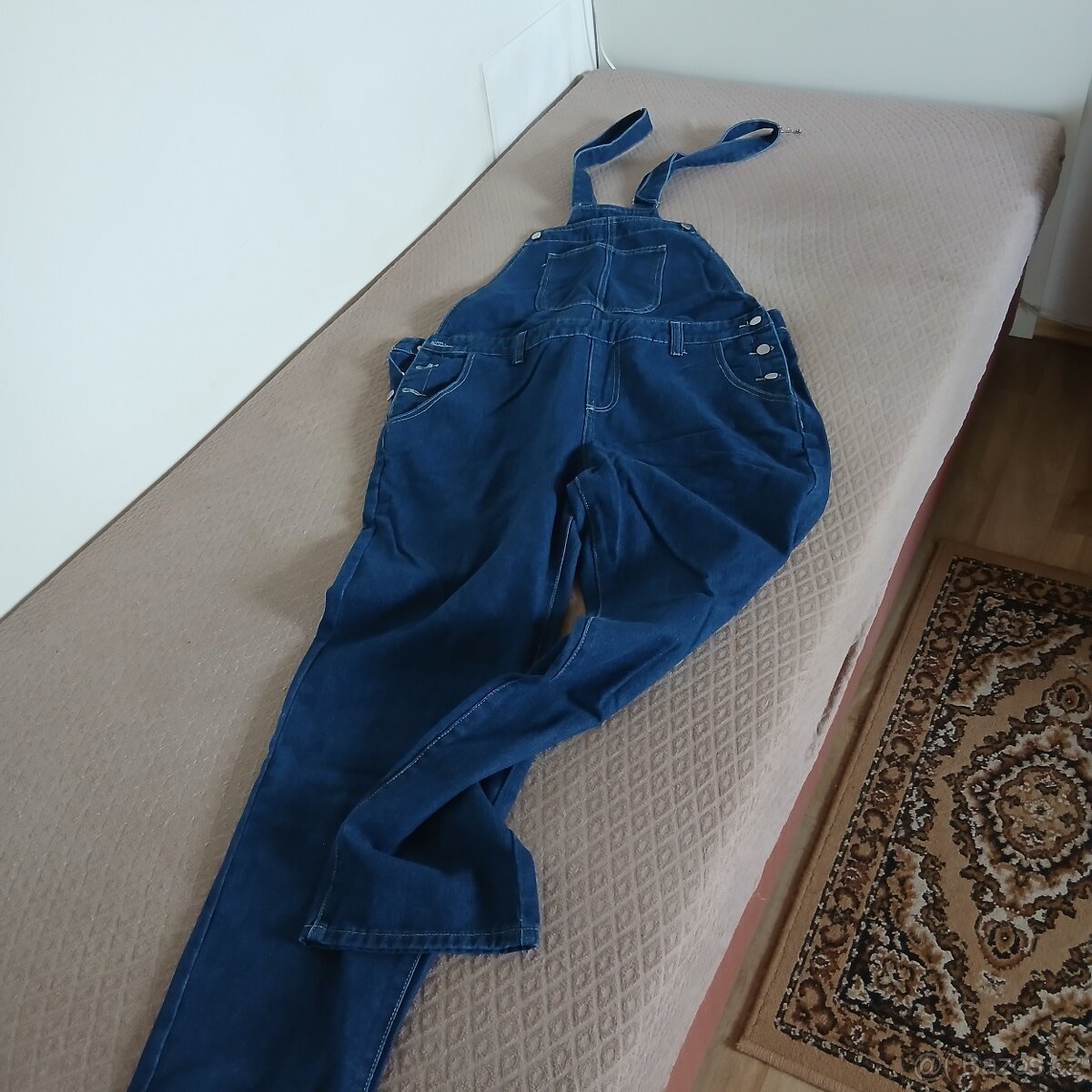 Kalhoty s laclem nové