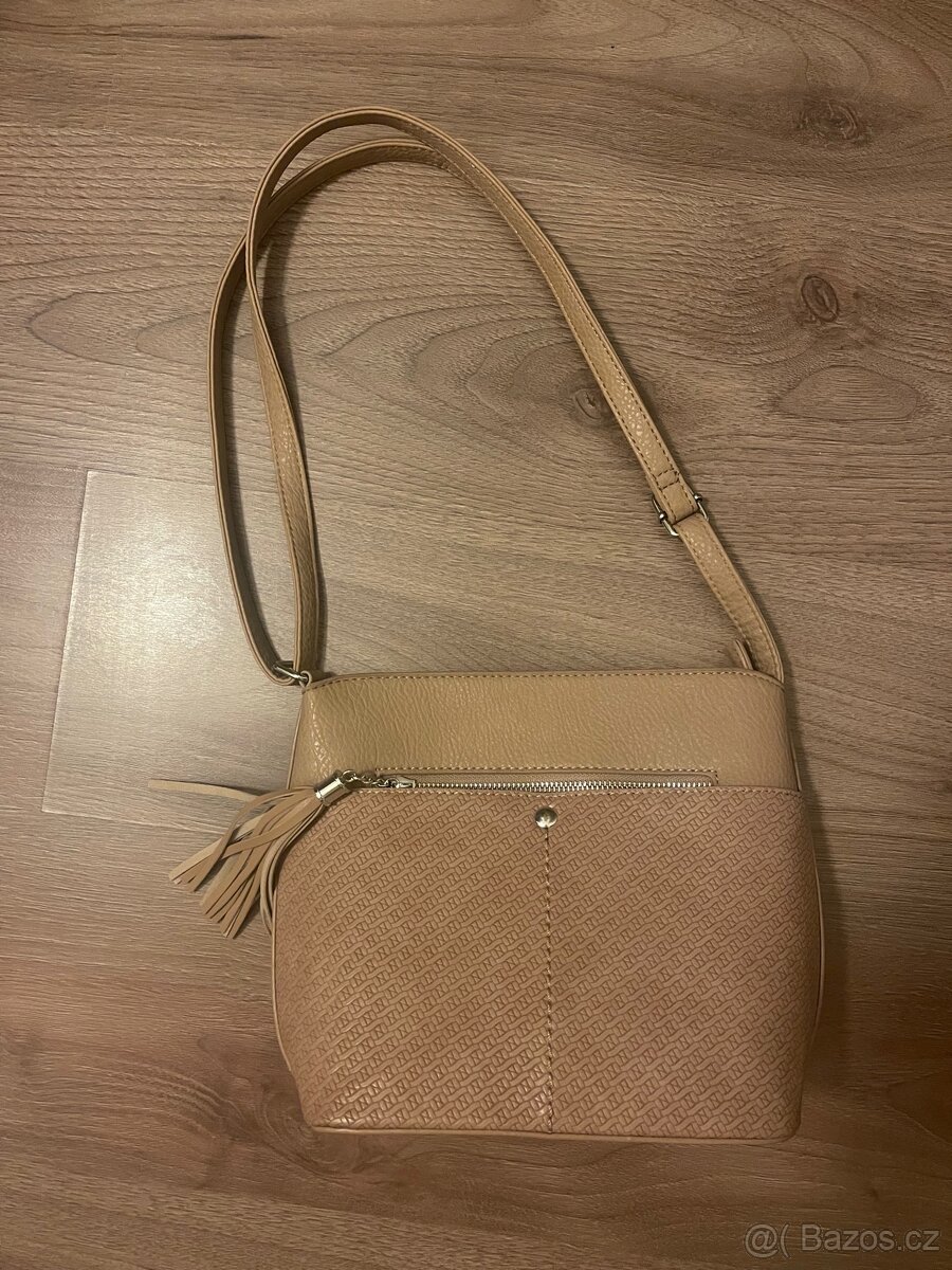 Dámská kabelka přes rameno