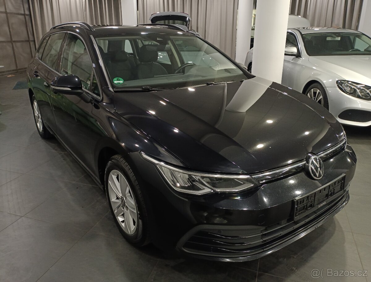 VW Golf 8 Variant 2.0TDI 110kW DSG Tažné - záruka Autodraft