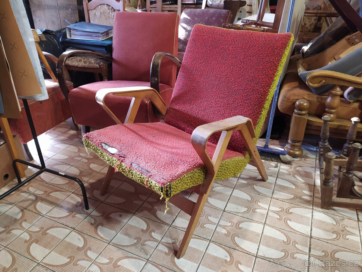 Křeslo Tatra Pravenec