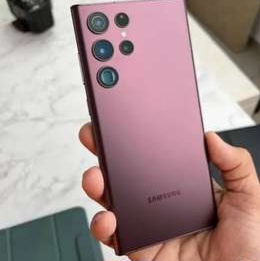 Samsung s22 ultra 12 gb ram pamet. 512gb