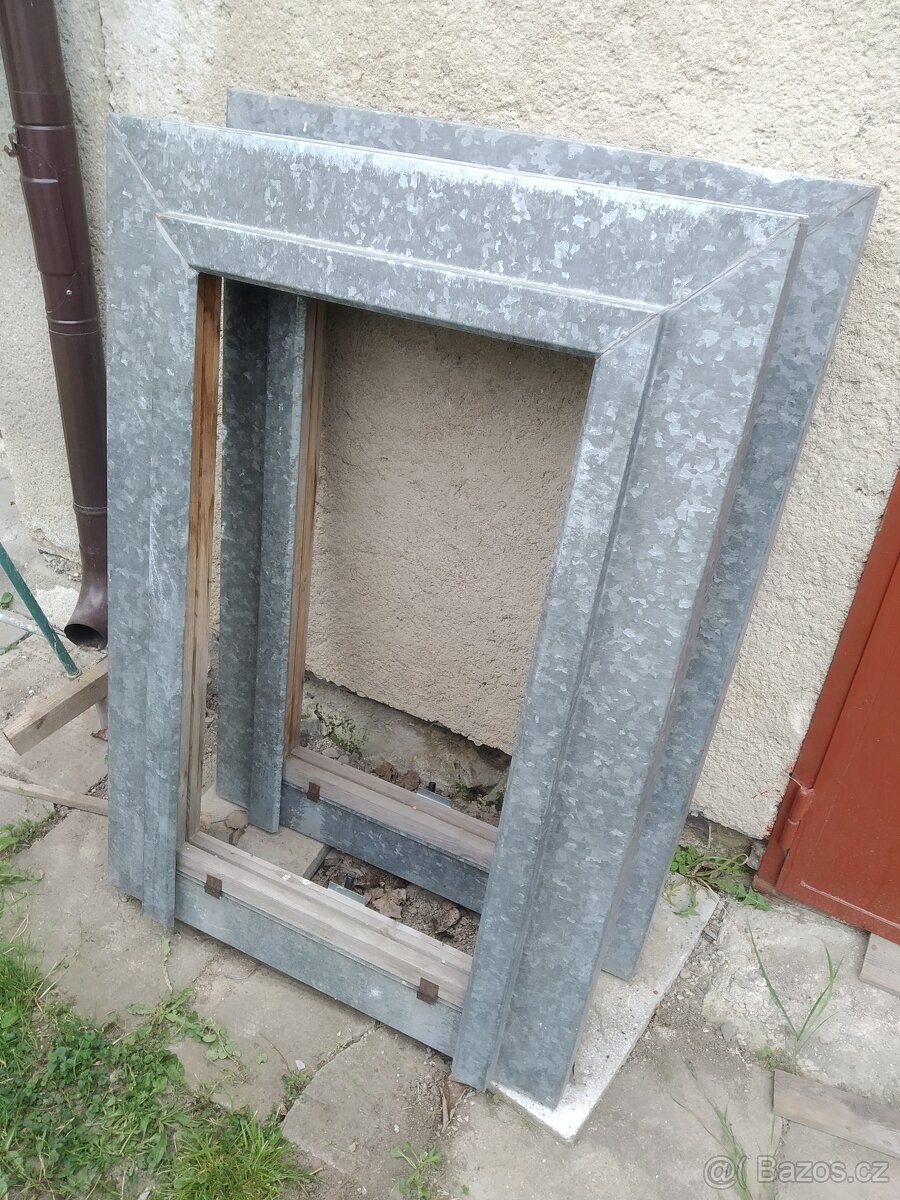 střešní dřevěná