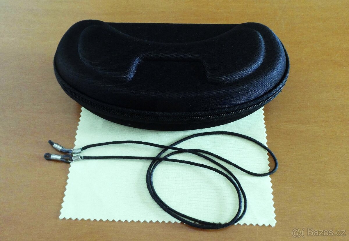 Pouzdro na sluneční brýle + příslušenství