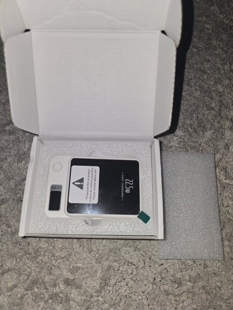 MagSafe bezdrátová powerbanka 10000mAh 22,5W USB-C rychlé na