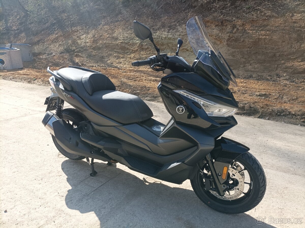 Skútr Voge SR4 350i Max Lux