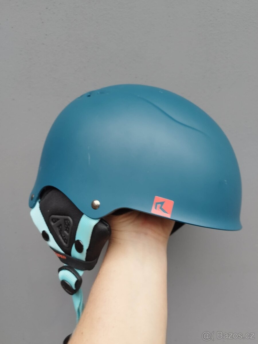 Prodám lyžařskou přilbu