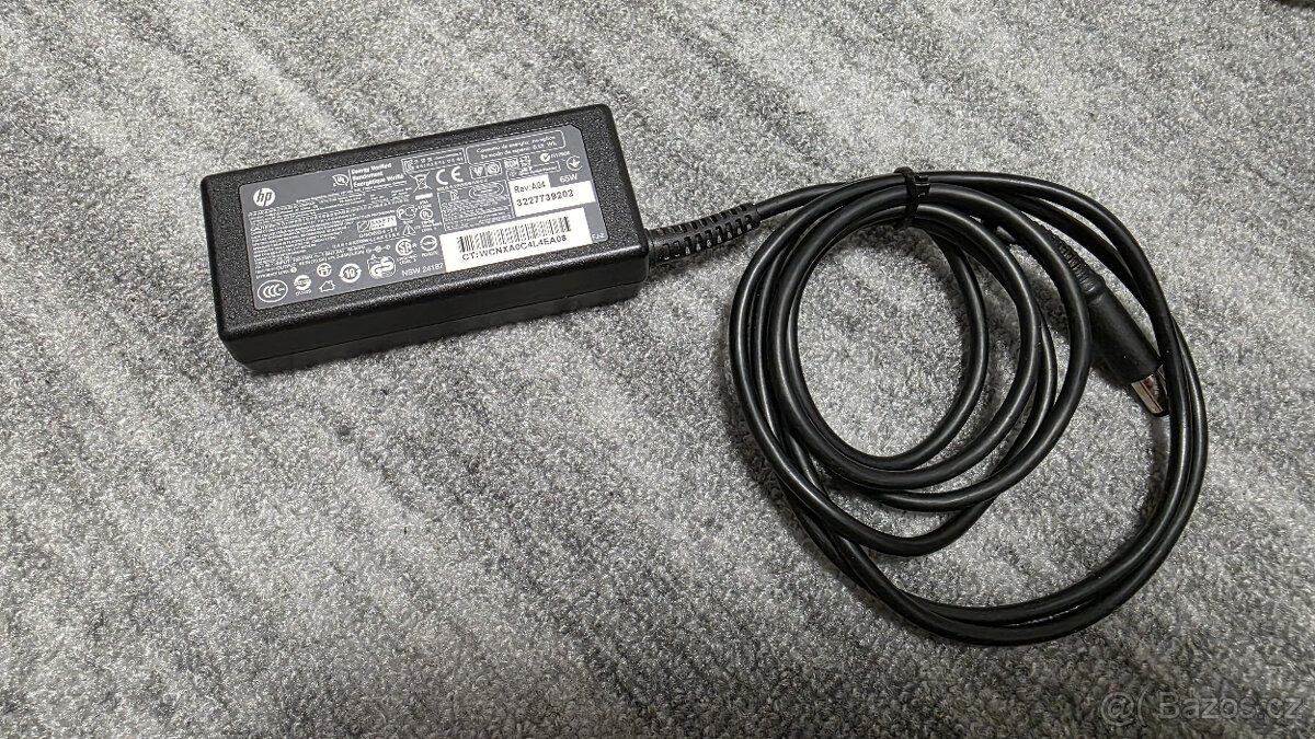 Originální napájecí adaptér HP 65W, 7,4 × 5,0 mm