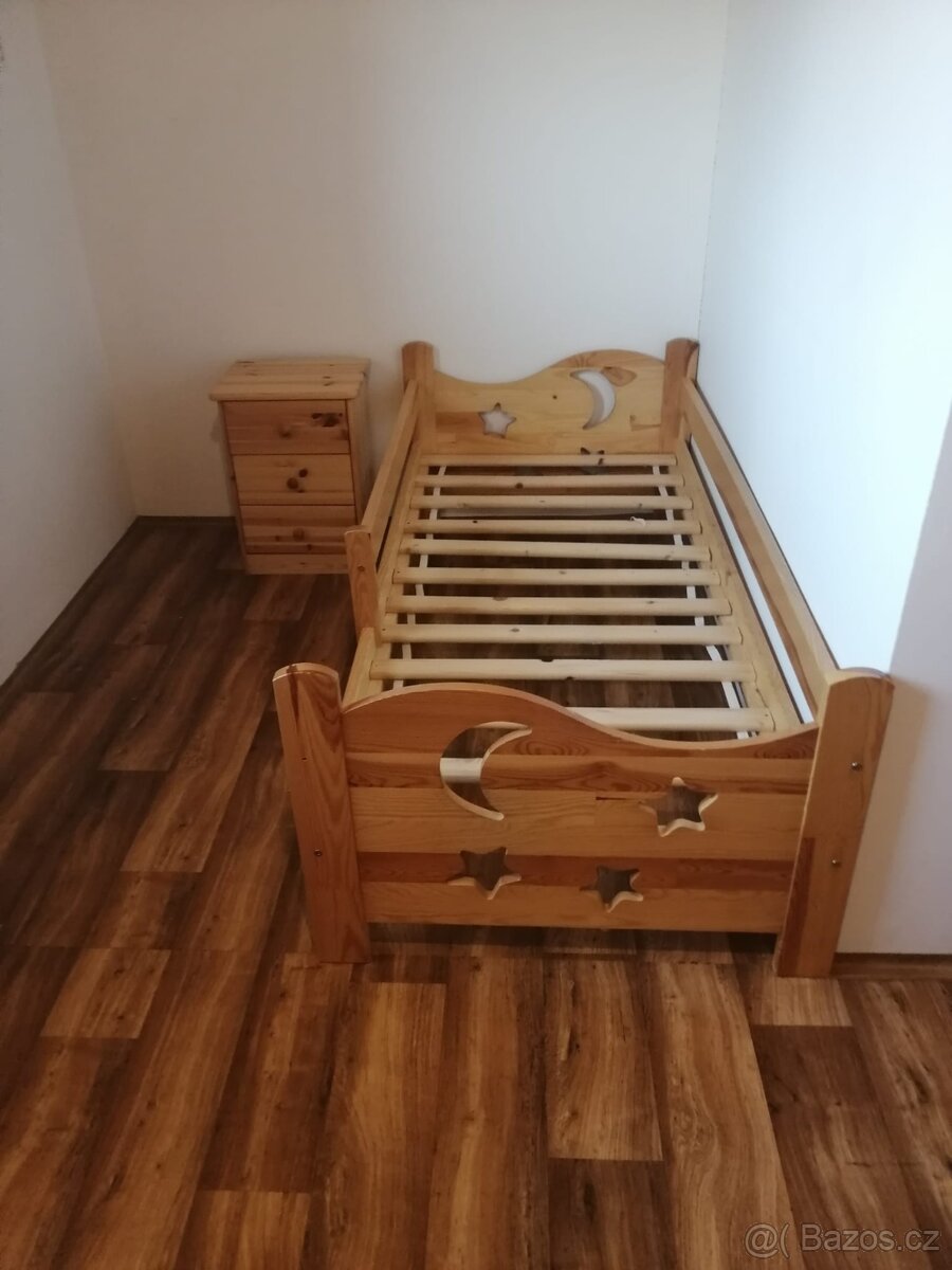 Dětské postele + noční stolky