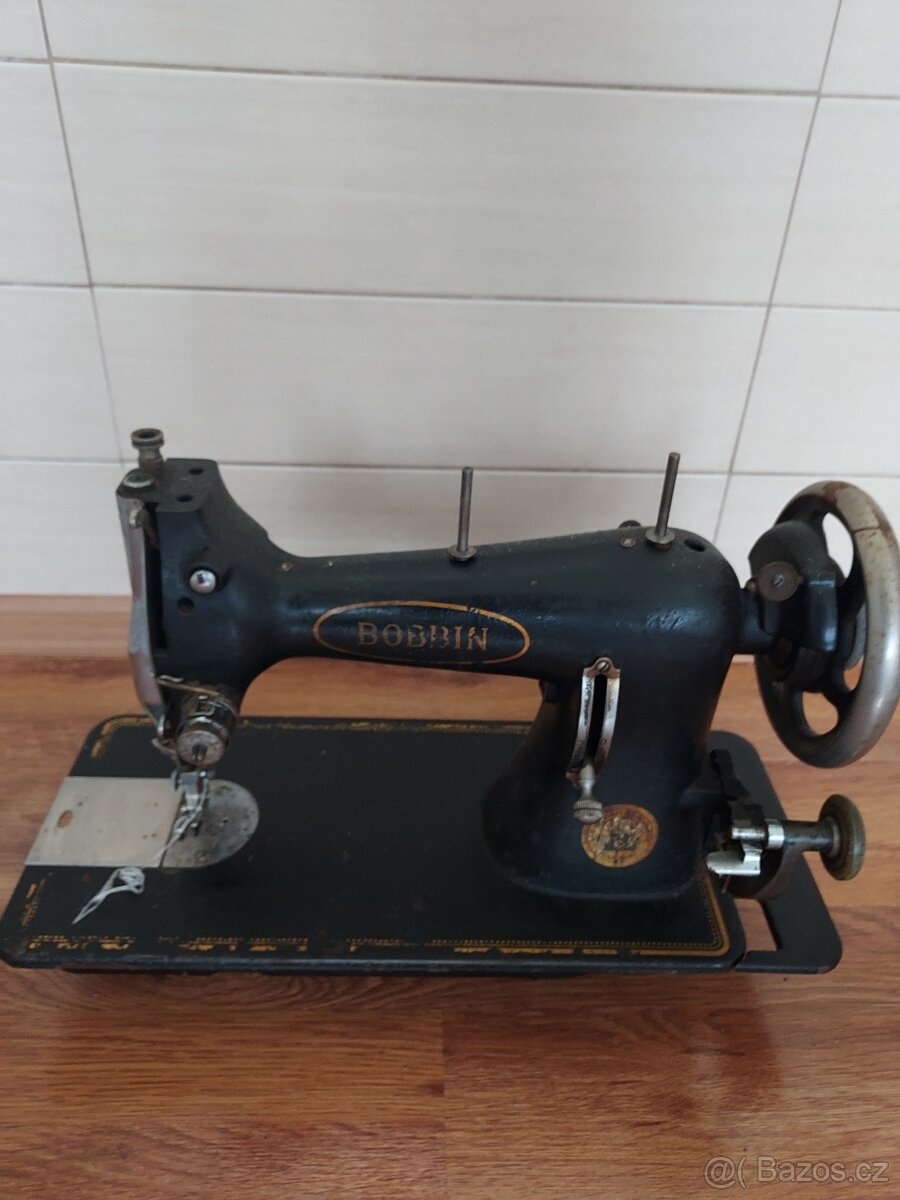 Šicí stroj Bobbin