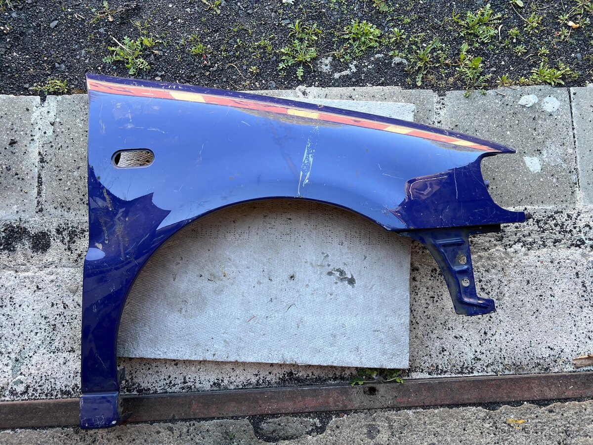 Pravý blatník VW Polo 6n1