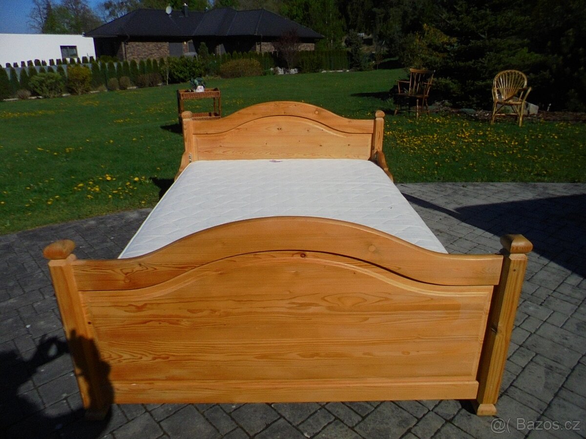 postel smrk masiv rošt, matrace