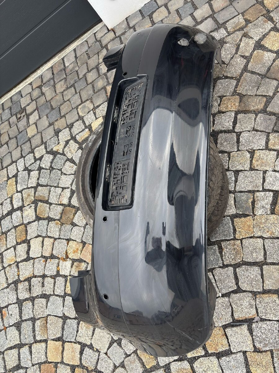 Vw golf V hatchback- zadní nárazník