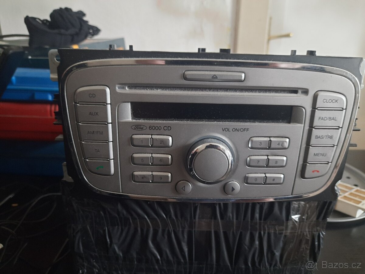 Prodam radio Ford 6000 cd
