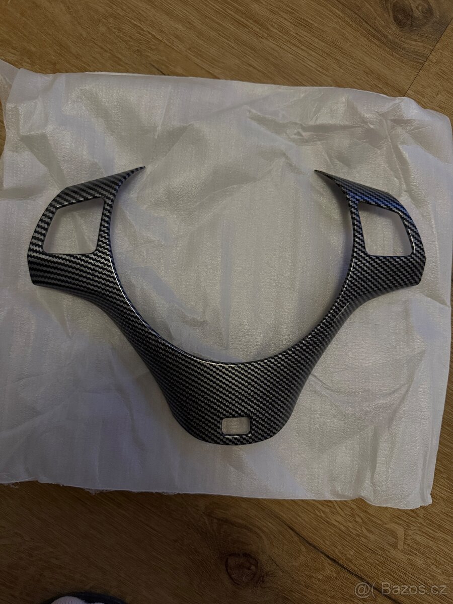 Bmw e90 rámeček na volant
