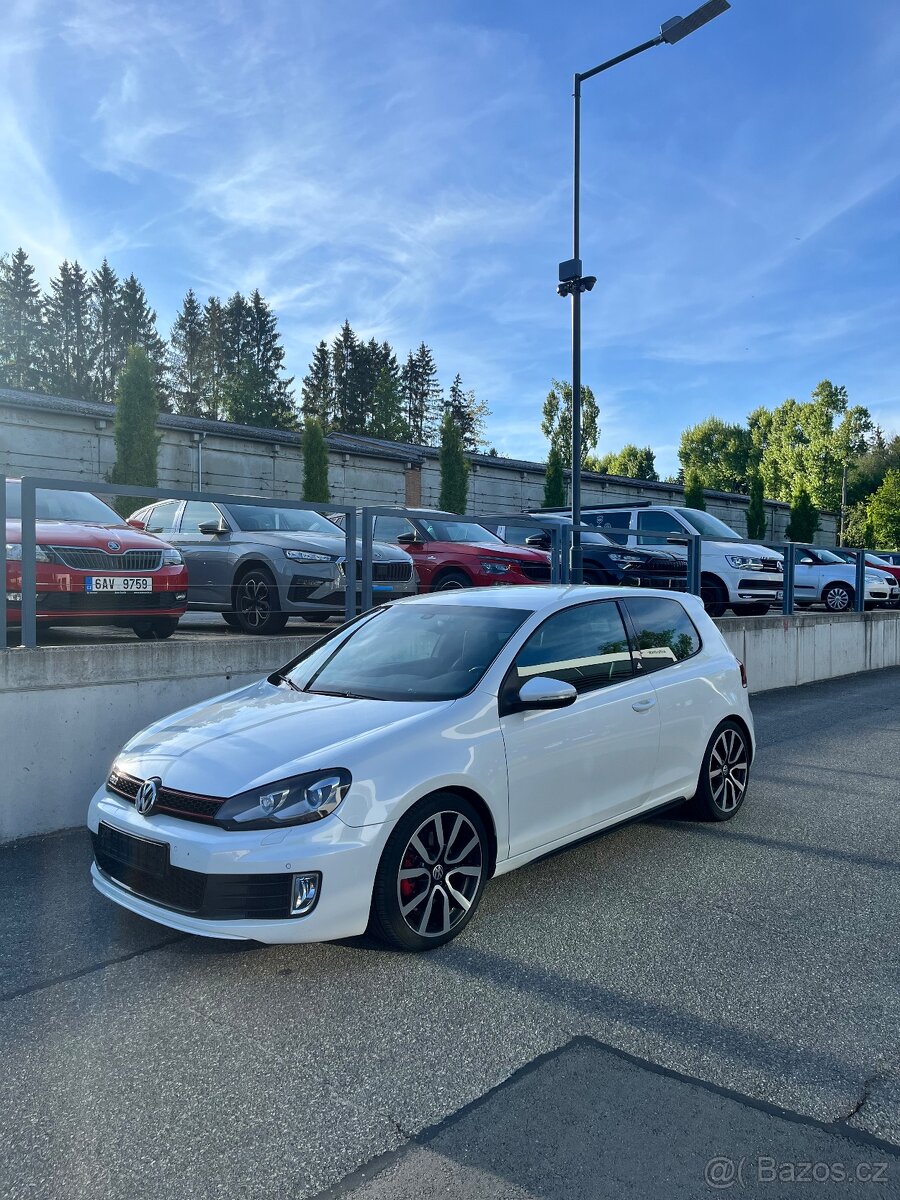 Golf GTI mk6 Adidas edice