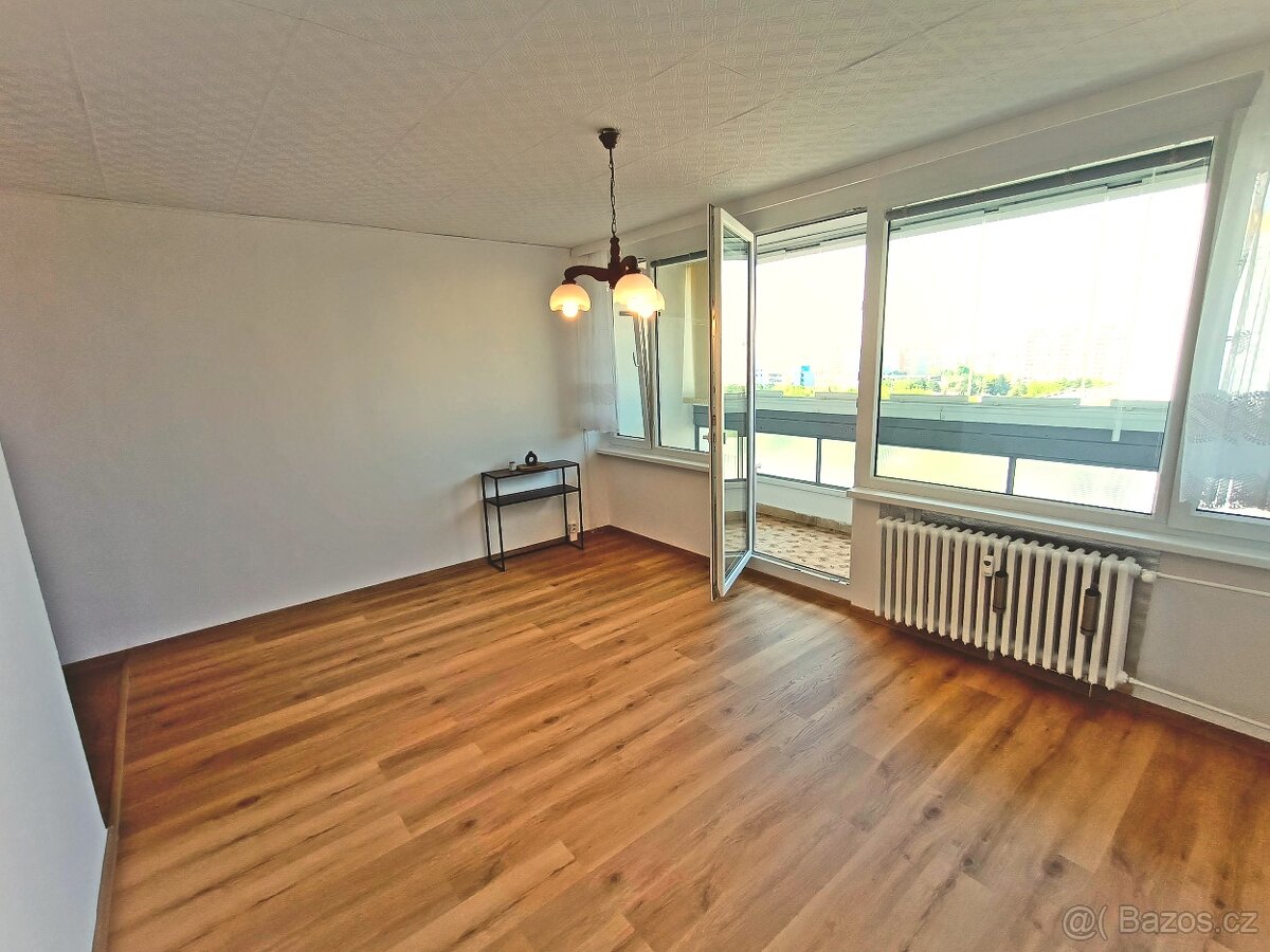 Pronájem bytu 3+kk 56 m² s lodžií