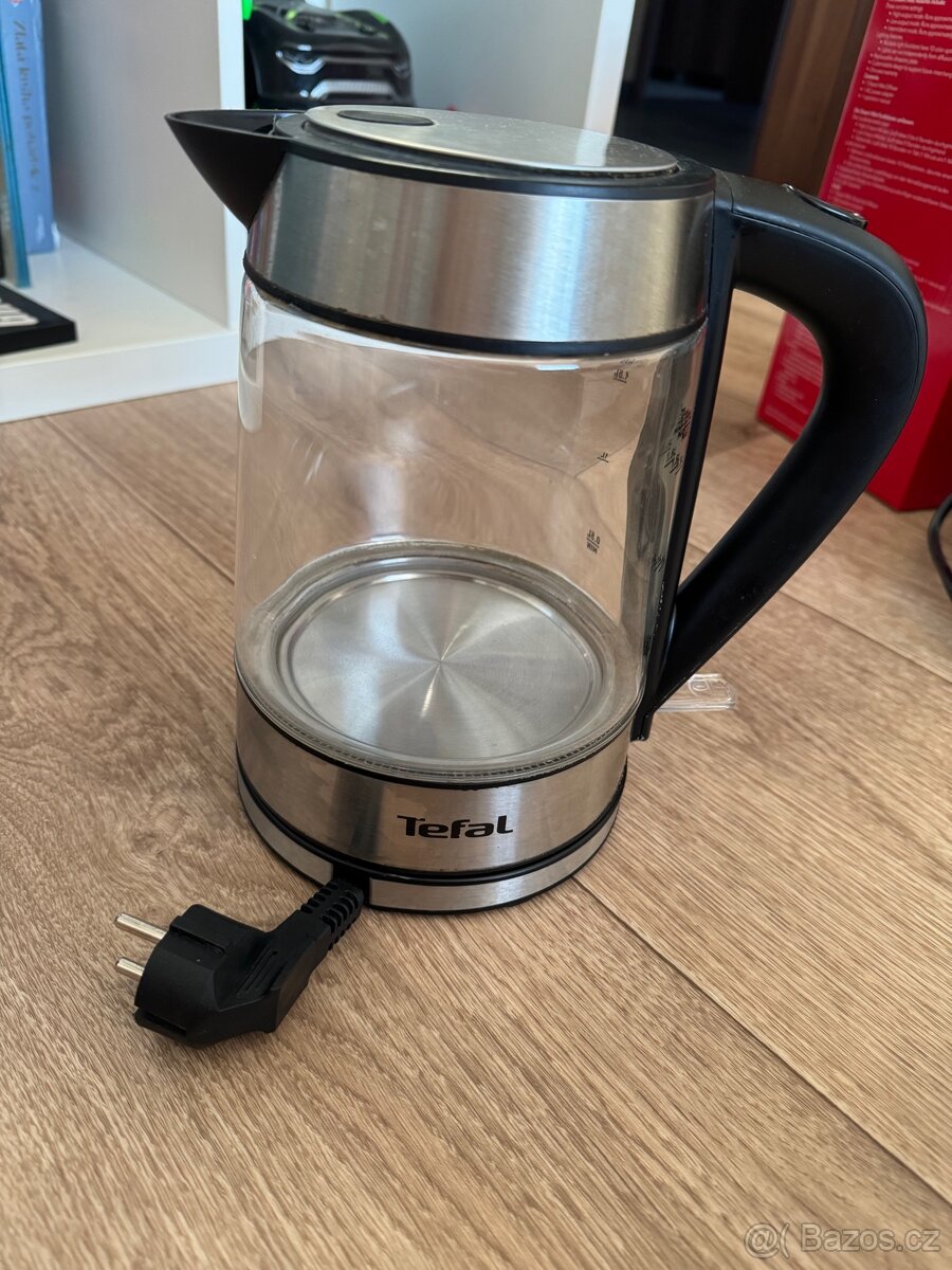 Rychlovarná konvice Tefal