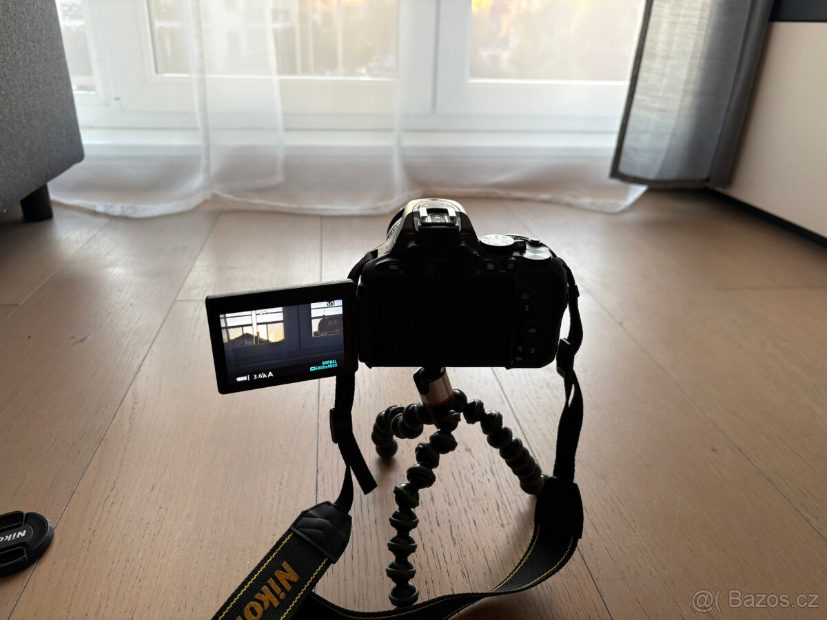 Digitální zrcadlovka Nikon D5600 - kompletní balení