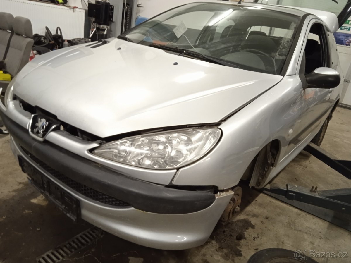 Náhradní díly Peugeot 206 1,1 44kW