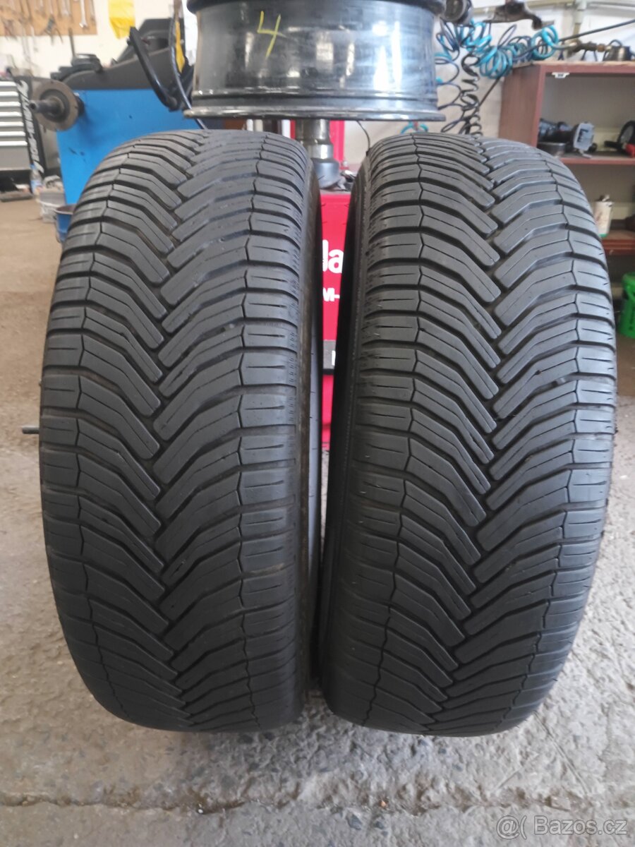 2xletní pneu 205/60/16.Michelin.