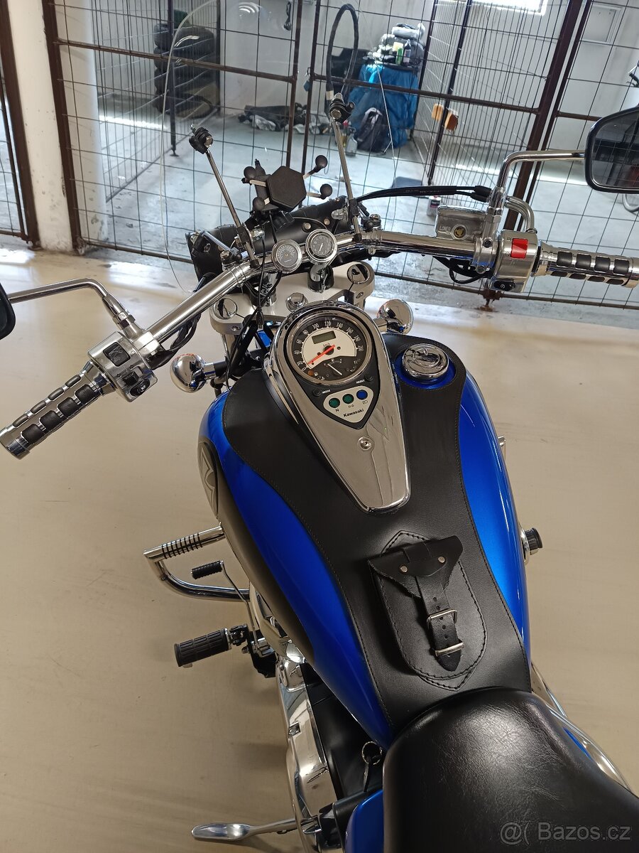 Prodám Kawasaki VN 900 Custom 2008, nová STK