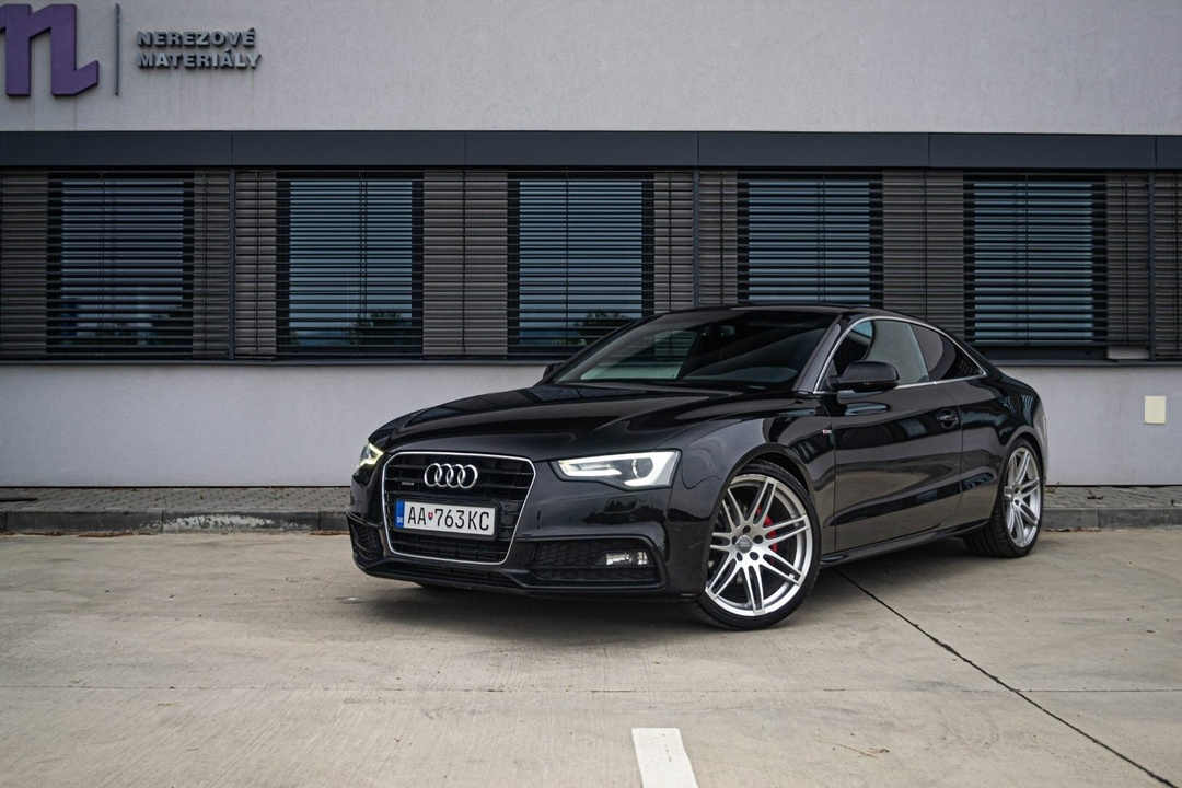 Audi A5 3.0 TDI DPF quattro S tronic BLACK