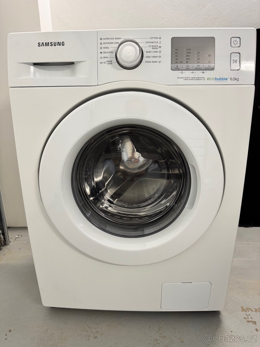 Pračka Samsung WF60F4IFW2W