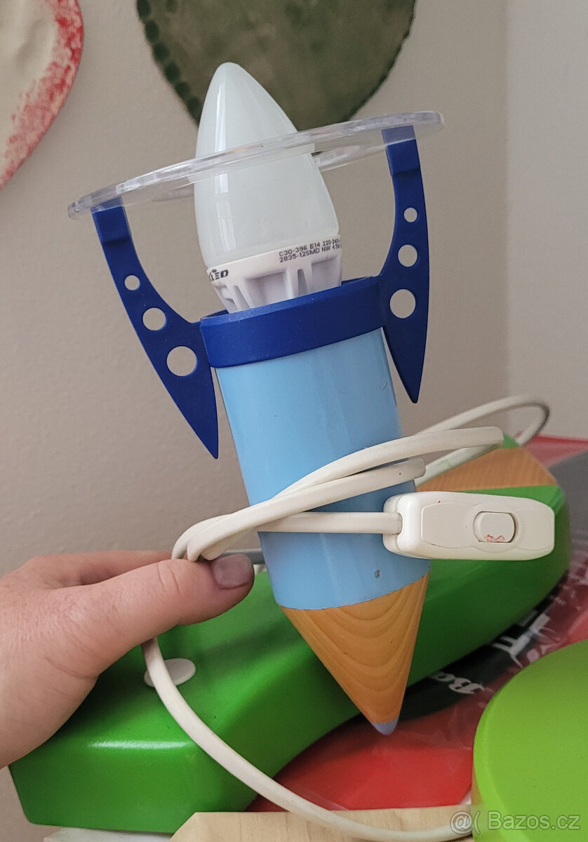 nástěnná lampa - do dětského pojíčku